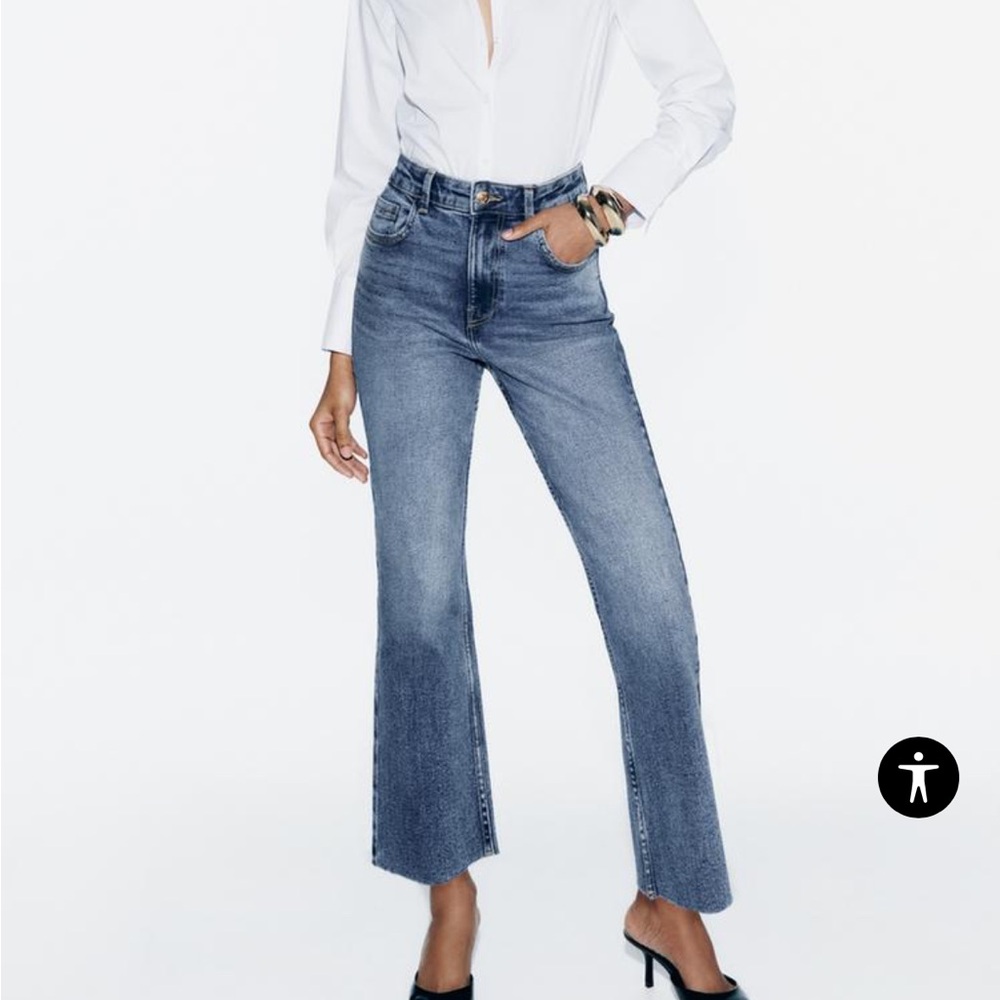 Zara Raw Cut Flare Ankle Jeans Womens Small